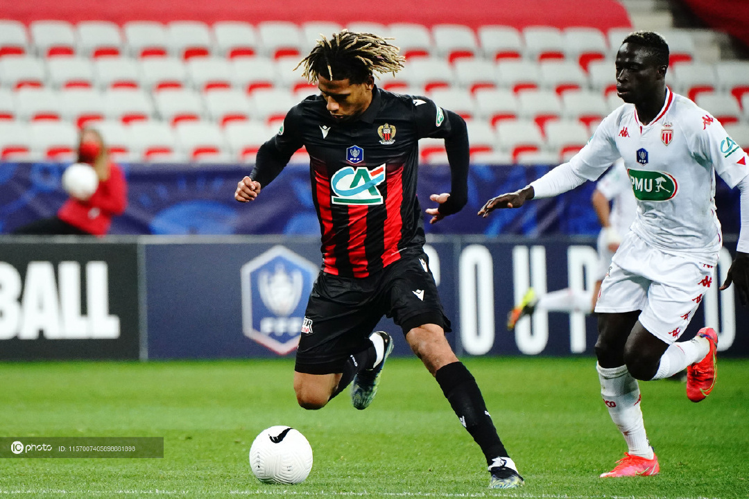 关于赛地聚焦:法国杯清晨热度飙升;尼斯手感冰凉;气氛紧张;年轻球员得到机会的信息 关于赛地聚焦:法国杯清晨热度飙升;尼斯手感冰凉;气氛紧张;年轻球员得到机会的信息