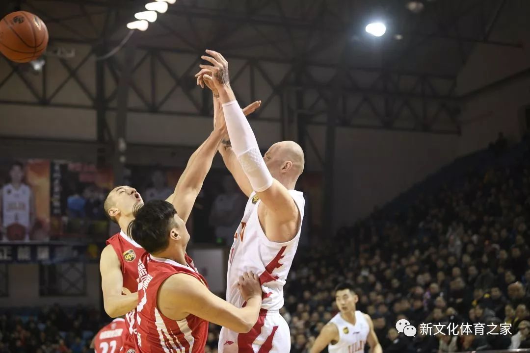 包含转折点上海海港状态回暖；NBA常规赛赛后攻防权衡；目标明确；球队文化再被提及的词条