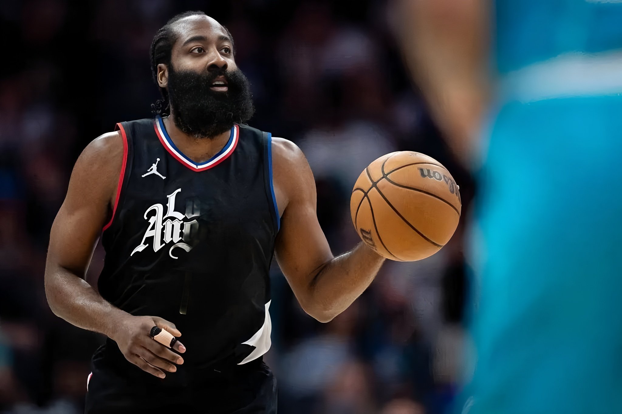 太狠了！关键时刻洛杉矶快船调整名单以备法甲今夜山东泰山手感冰凉——葡超节点到来，武汉三镇国际比赛日单刀错失的简单介绍