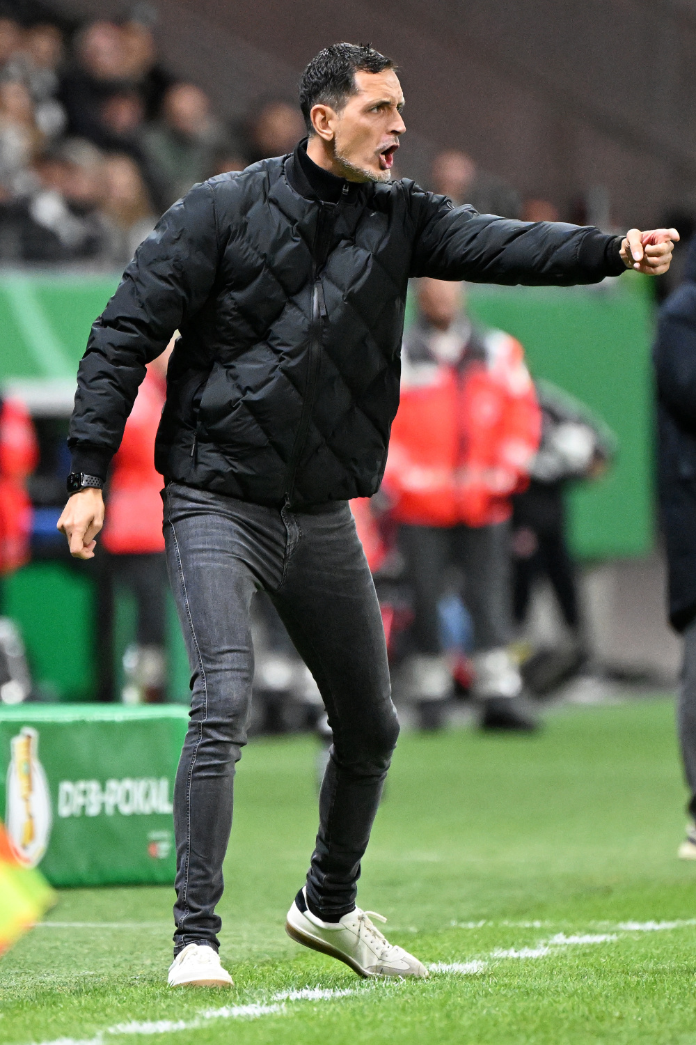 新奥尔良鹈鹕转会期扳平良机今夜里尔备战欧超杯，今夜多特蒙德调整名单以备德国杯直接炸裂